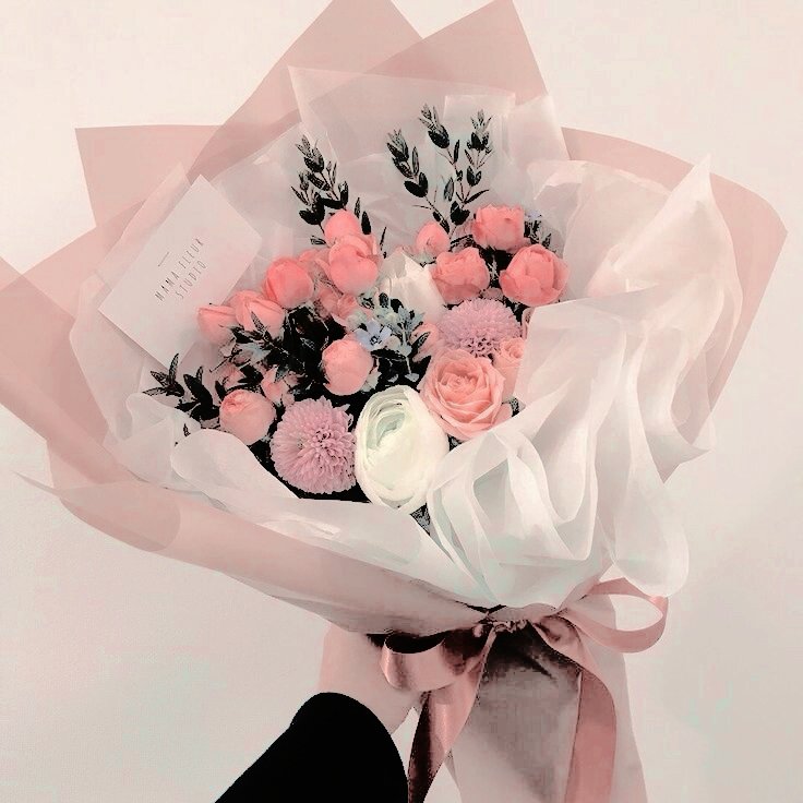 ㅤㅤ
to : kak @bobiranica <a href="/Rapyourbobby/">Babey</a> boji. ✨

Happy birthday to you!! wish you all the best for you kak! semoga karir iKON makin sukses lg, semangat buat kambek nanti ditunggu loh. sehat terus yah! 

ps: maafin telat satu hari xixixi. 😼
#PrettyBOBBYDay
ㅤㅤ