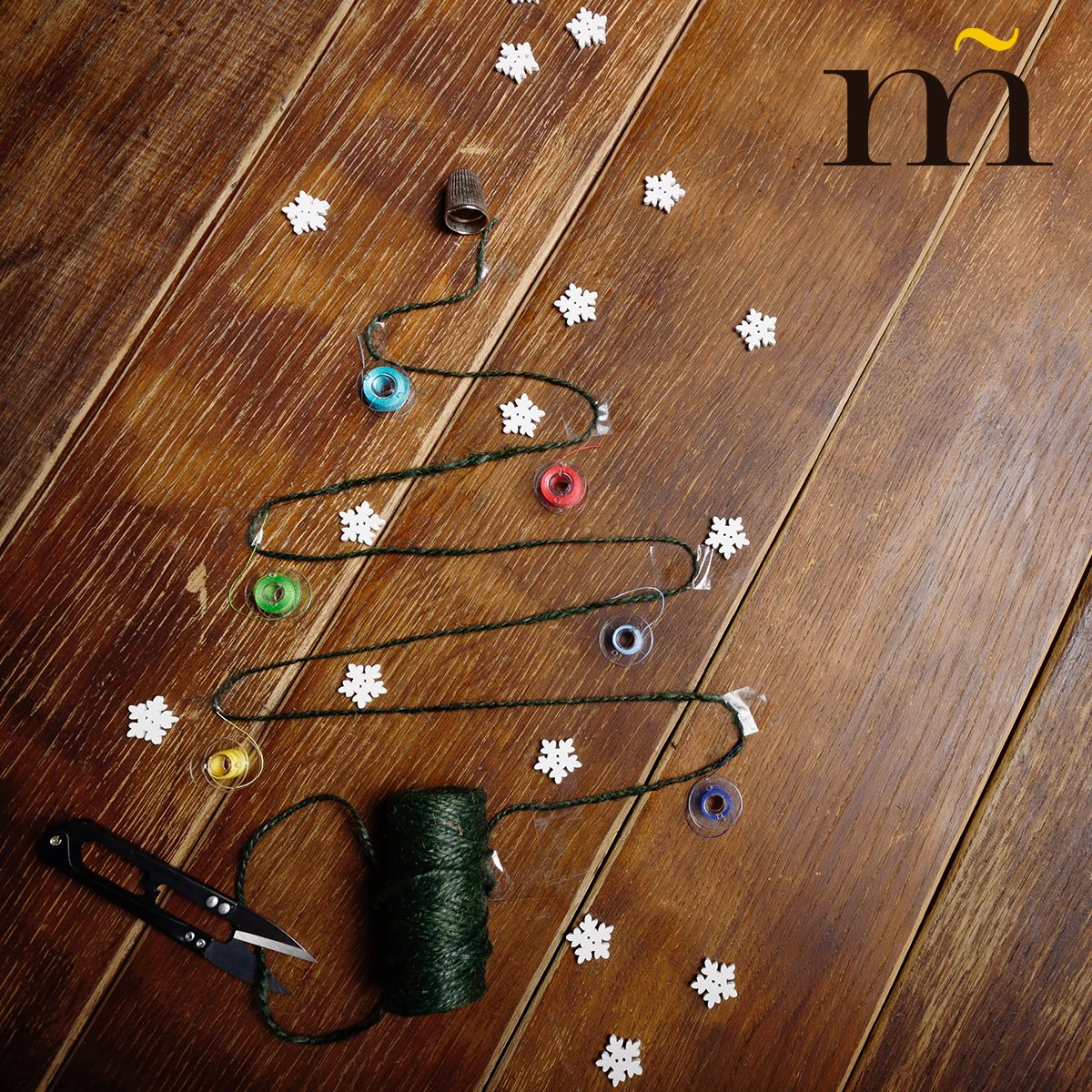 modaespana_'s tweet photo. Desde la Confederación ModaEspaña queremos desearos a todos una Feliz Navidad y un próspero Año Nuevo.

¡Por un 2021 juntos!

#modaespaña #modanavidad #moda2021 https://t.co/cgxUauUbSv