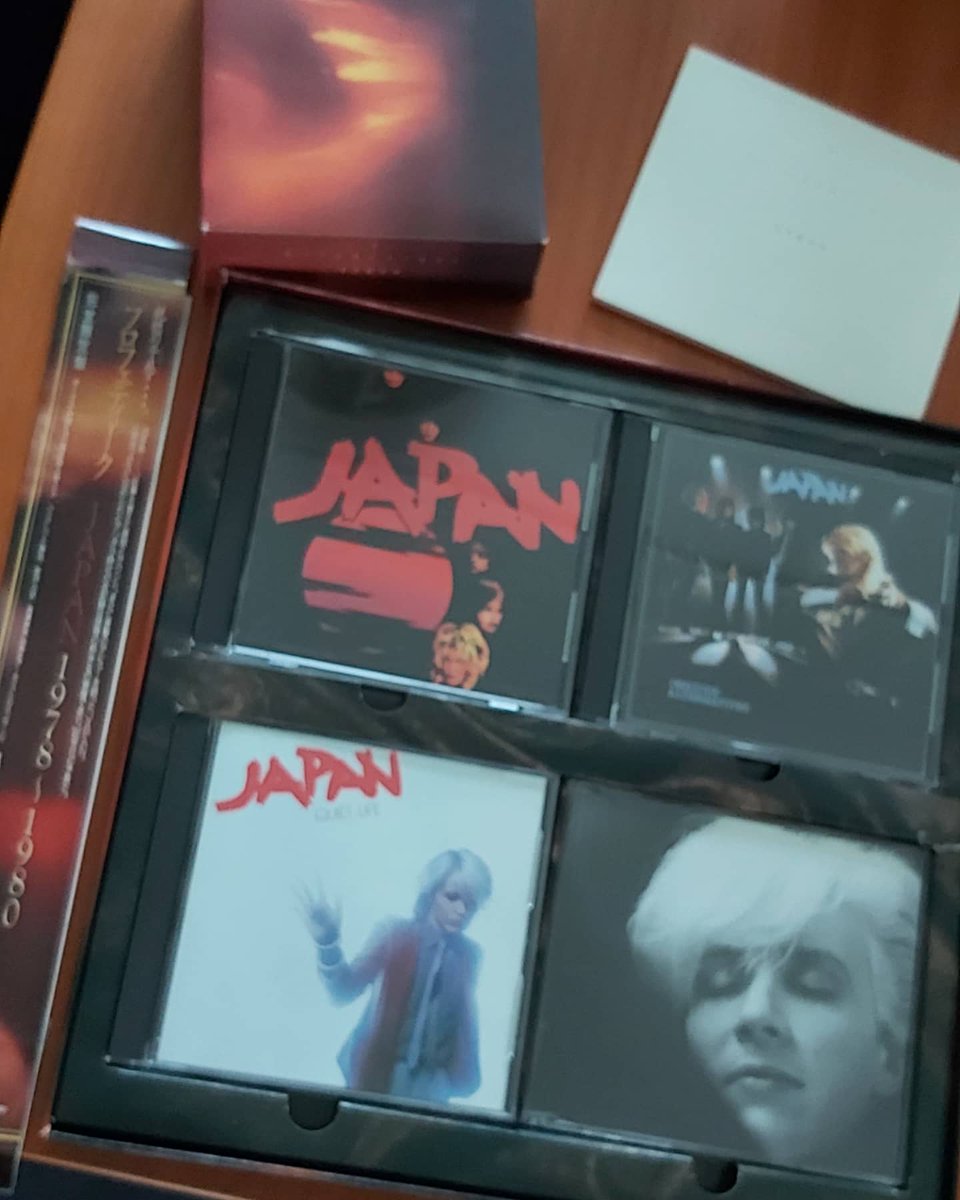 StarlightElisa's tweet photo. My Japan Prophetique box set arrived, love it ☺♥️ #japantheband #prophétique #adolescentsex #obscurealternatives #quietlife #bonuscd #photobook @istevejansen #richardbarbieri #davidsylvian #robdean #mickkarn https://t.co/iYav2IhWv3