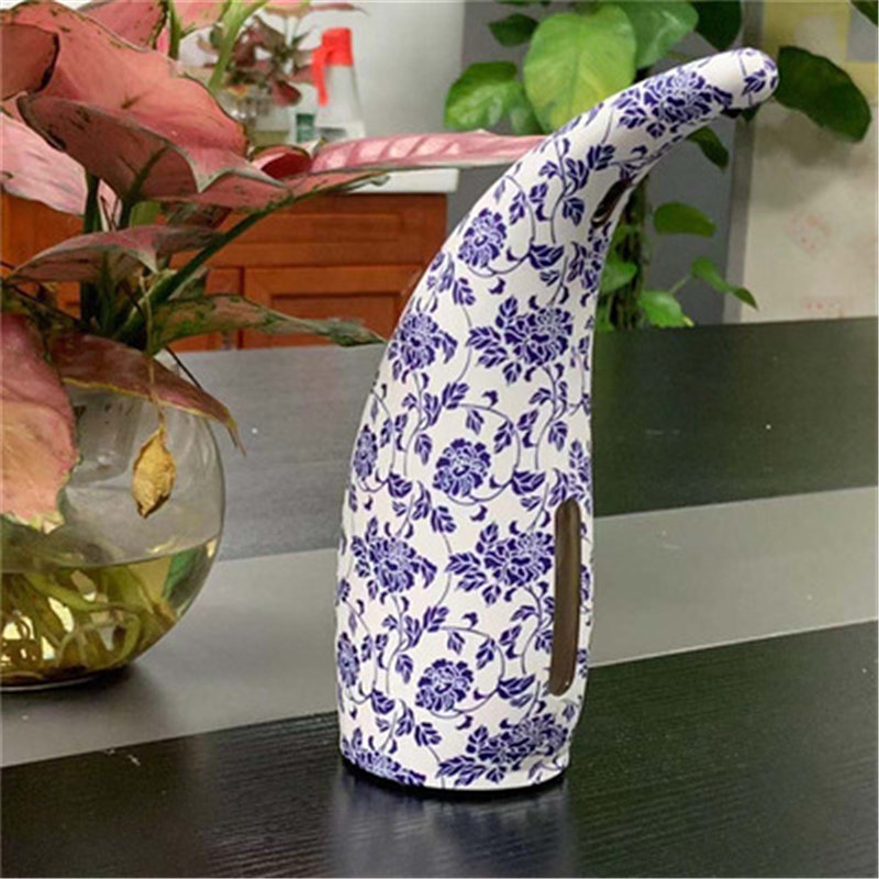 kitchenoor's tweet photo. Smart Sensor Liquid Soap Dispenser for your bathroom counter make for a pleasing ambience! Order now at https://t.co/4S1na3e55B. #soapdispenser #bathroomaccessories #handwashing #handsoap #handsoaps #soapdispensers #handwashed #autowash #smartdecor #smartsensor #smartsensors https://t.co/emuMOJRFHh