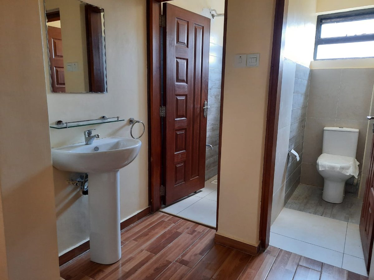 BaysideLtd's tweet photo. As we get set for Christmas mood, don't forget you too can be your generation's hero by securing a beautiful home at Malvern Apartments! Contact us now on info@bayside-realty.co to make your dream a reality 👌

#challenge57 Mike Sonko Margaret Wanjiru Moses Kuria #inblocklaunched https://t.co/iMFPd71JDk