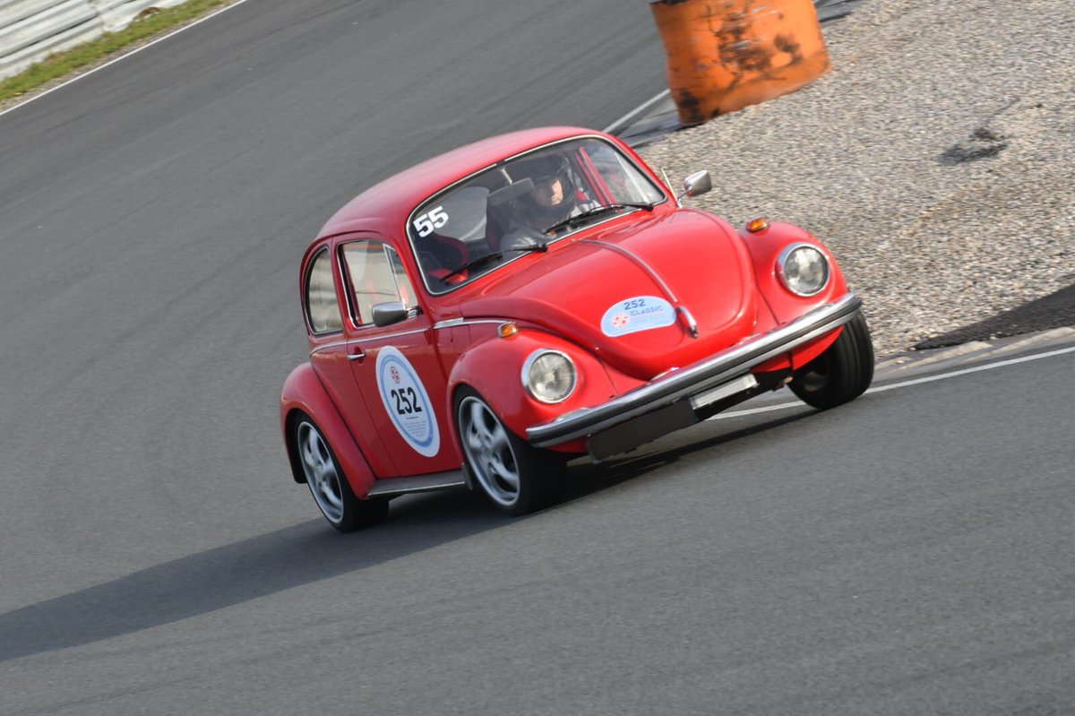 Afgelopen zaterdag was het alweer de laatste Vrij Rijden van 2020. Wij willen iedereen bedanken voor hun inzet en enthousiasme! 
We zien jullie graag in 2021 weer op het circuit. De eerste data voor het nieuwe jaar staan al in de kalender op de website! #VrijRijden #RSZ #Trackday