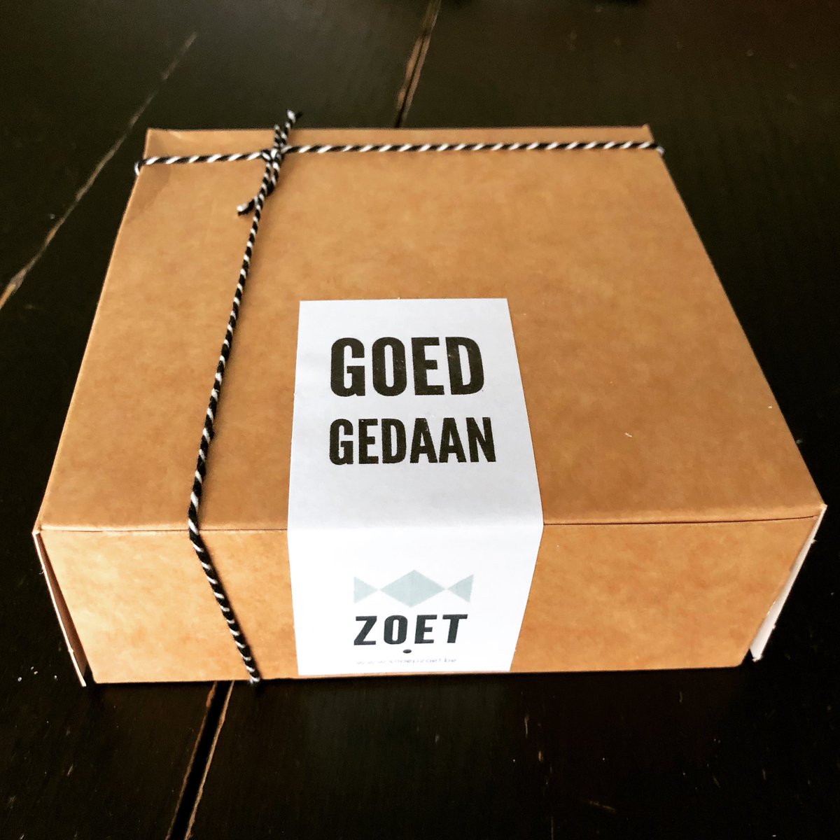 joscarwilde's tweet photo. Eindejaarscadeautje van het werk @onderwijs_Vl voor de inspanningen tijdens het coronajaar. Merci, dat gaat smaken! #merci #zoet #fijneindejaar 🍬🍬🍬 https://t.co/kWc5Jn61DJ
