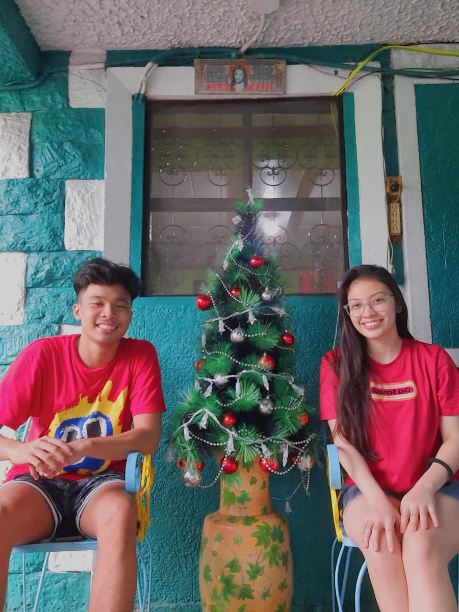 PechoVinnie's tweet photo. w my love ♥️🎄 https://t.co/ucMbiTUkbT