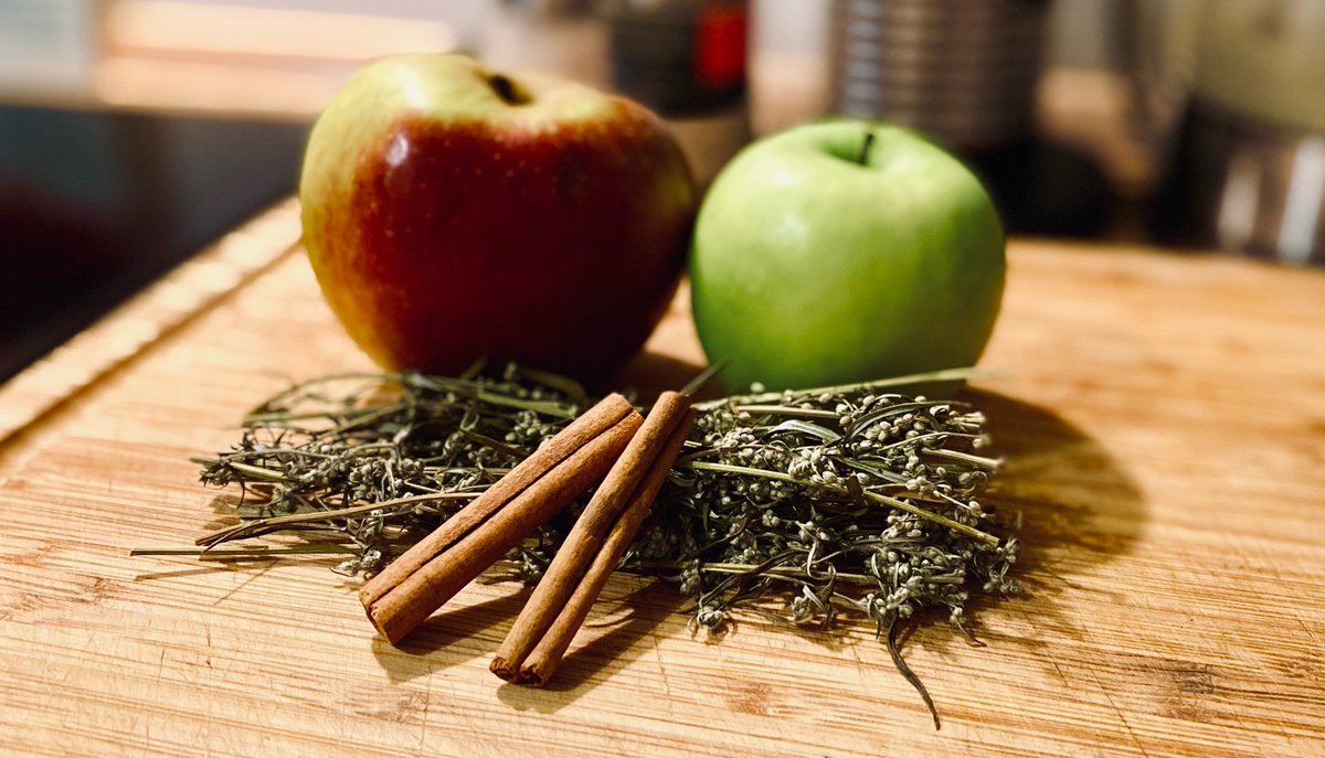 Slowereat macht es diesmal richtig langsam! In Kürze mehr auf slowereat.com! Lest dann über ein wirklich gelungenes Weihnachtsexperiment.
#weihnachtsessen #slowcooker #slowereat #slowcooking #Ente #sousvide #Weihnachtsgans #perfekteEnte #vakuumieren