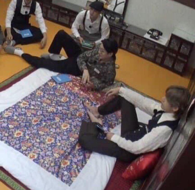 yumixe2's tweet photo. Me at my friends house when they say their parents not at home   @BTS_twt https://t.co/JOJoOrJOdY