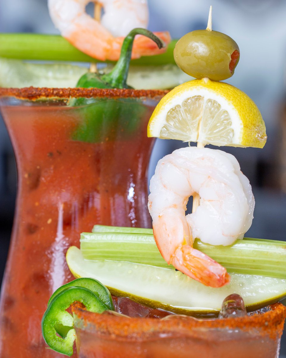 Tag the person buying you one of these this week! 🤤
Loaded Bloody Mary - Stoli & Ghost Tequila, premium bloody mary mix, shrimp, pickle, celery, olive and lemon.
#daiquirideck #tagus #bloodymary #openairdining #meetmeatthedeck #mysarasota #srq #lovefl #ghosttequila #stoli https://t.co/a0njuanBKm