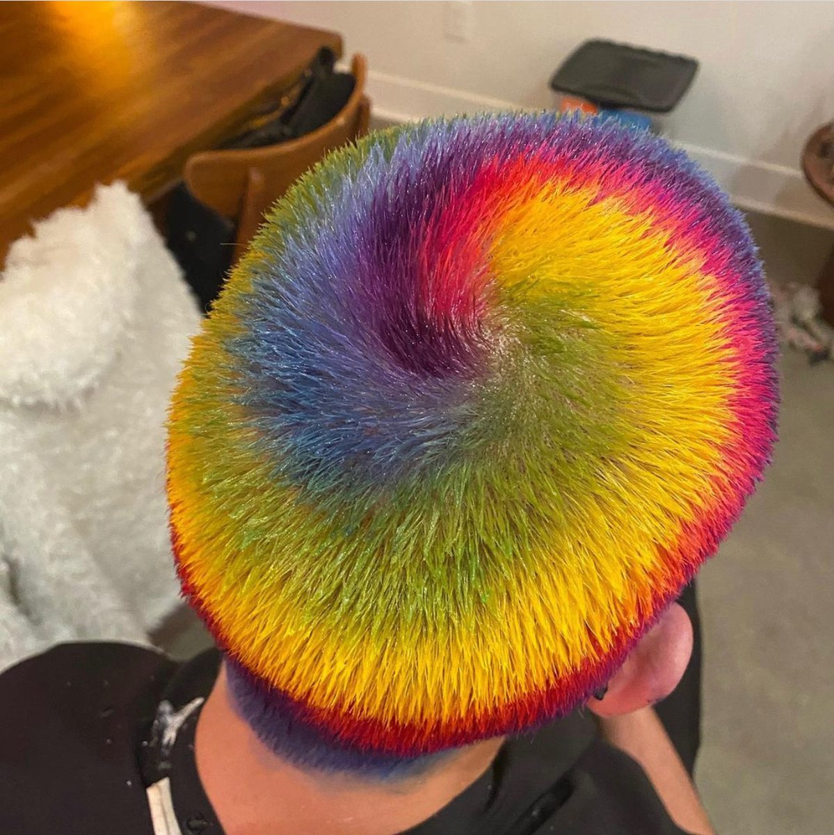 manicpanicnyc's tweet photo. Rainbow goals by @hairshark #PussycatPink, #LovePowerPurple, #BlueVelvet, #CelestineBlue, #SerpentineGreen #SolarYellow & #Pastelizer / #GetTheLook https://t.co/cvahrFiRQ0 https://t.co/CtNTvt3oXZ