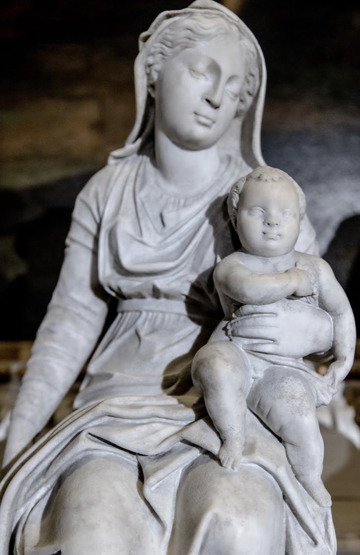 EWTNVatican's tweet photo. In 1292, Nicholas IV, the first Franciscan Pope, commissioned statues from the Italian artist Arnolfo di Cambio to represent the Nativity Scene in the Roman Papal Basilica of St Mary Major.

The nativity scene is located in the basilica's Sistine Chapel.

Photos by @dibanezgut https://t.co/cqxYHucEui
