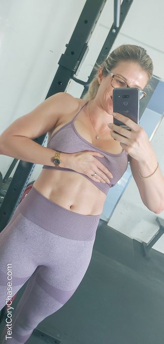 What are your goals for next year? #1 should be to get on my Onlyfans! https://t.co/ewTHIPZzBQ<a href="/tag/mvsales"class="tags"><span>#mvsales</span></a>