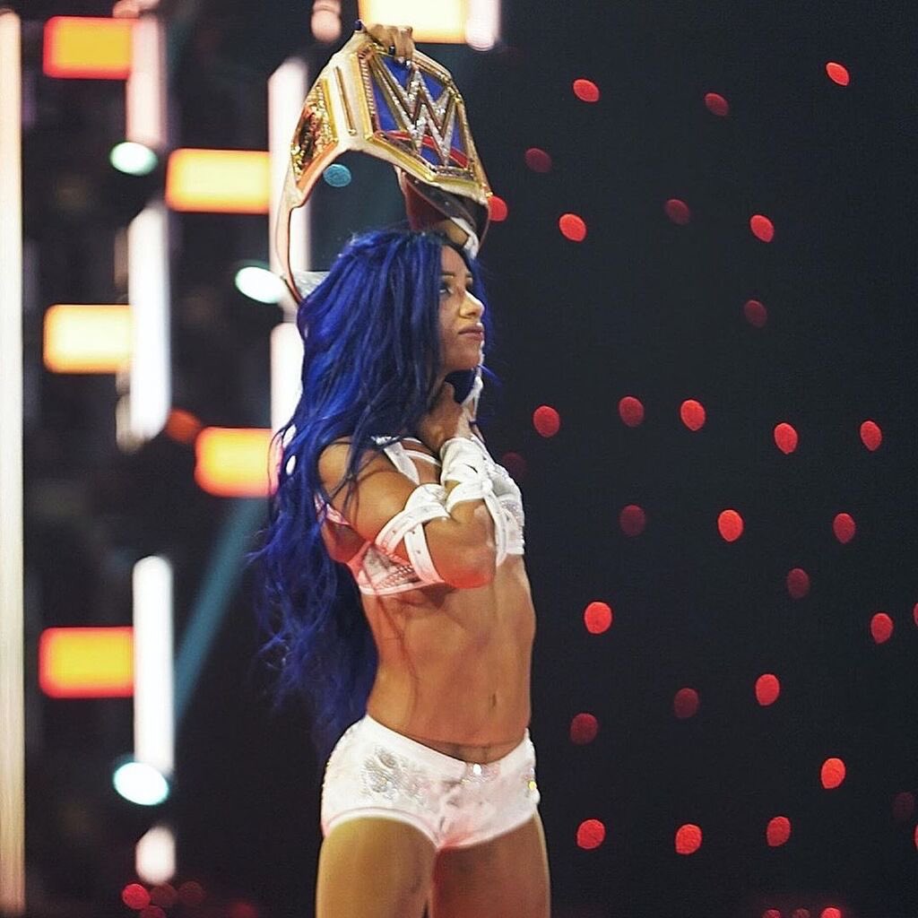 AjBlueBayBelt's tweet photo. Day 454 of #BossNThug photos : To all fan bases of Sasha Banks and Bayley out there, show off your favorite photos (past present and future) of the greatest tag team in WWE! #RoleModelEra #rolemodel #daboss #dalegends https://t.co/lc3veVQUz9