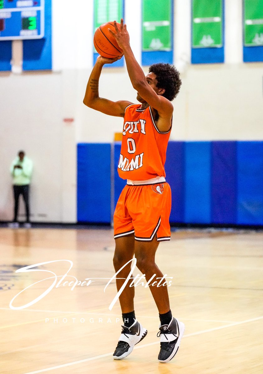 Sleeper Athletes tweet media