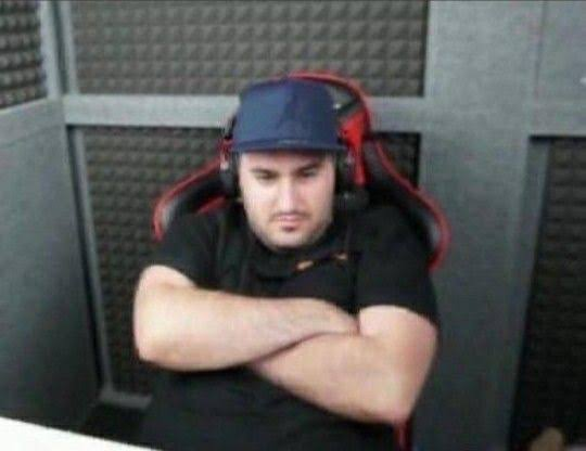 aXoZerr's tweet photo. @auronplay https://t.co/eL4SsYjQ66