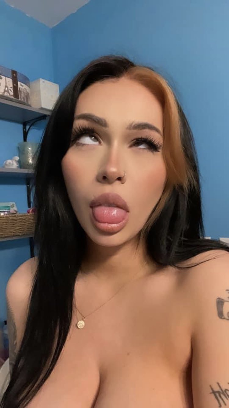 Alesantiago1990's playful tweet