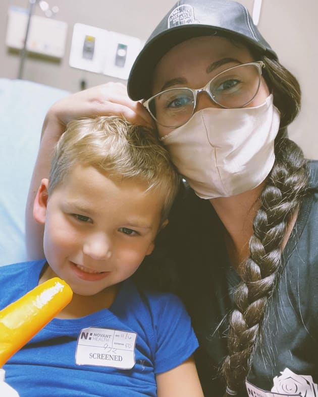 Jenelle Evans: Dude, I Don't Care If My Kids Catch Covid! https://t.co/1qVkBYlMmW https://t.co/OUMUiD6KH5
