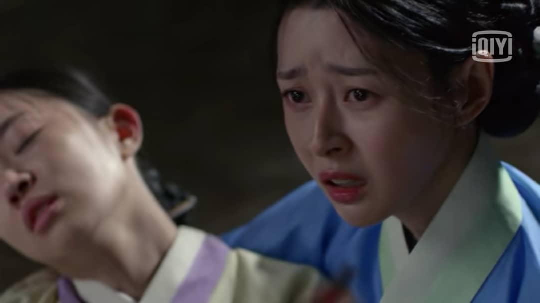 Episode 2 of the Royal Secret Agent was truly satisfying. I really like the mix of genres that this episode has begun to show.
Too bad I have to wait until Monday comes back 🙃
#dramareview
#royalsecretinspector
#royalsecretagent
#amhaengeosa
#KimMyungsoo
#kwonnara
# kbs2drama