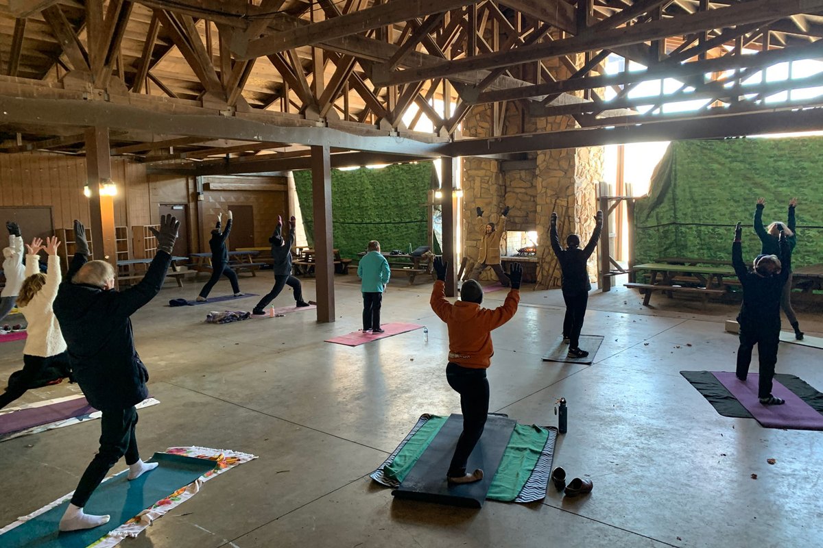 communityrecmag's tweet photo. The @ShawJCC is providing fresh, winter fitness programming with Snowga – yoga in the snow.

Read it: https://t.co/gwNoJULCs4 https://t.co/fzYKJMl9Ie