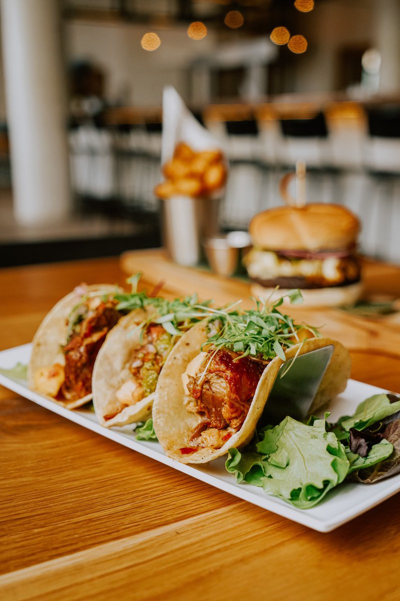 melendez_chef's tweet photo. We will be Closed for business Christmas Eve &amp; Christmas Day so hurry and grab some good food today and tomorrow!!!
#TacoTuesday #BestofCLE https://t.co/twHGy4MUXi https://t.co/9tzs5fuFF4