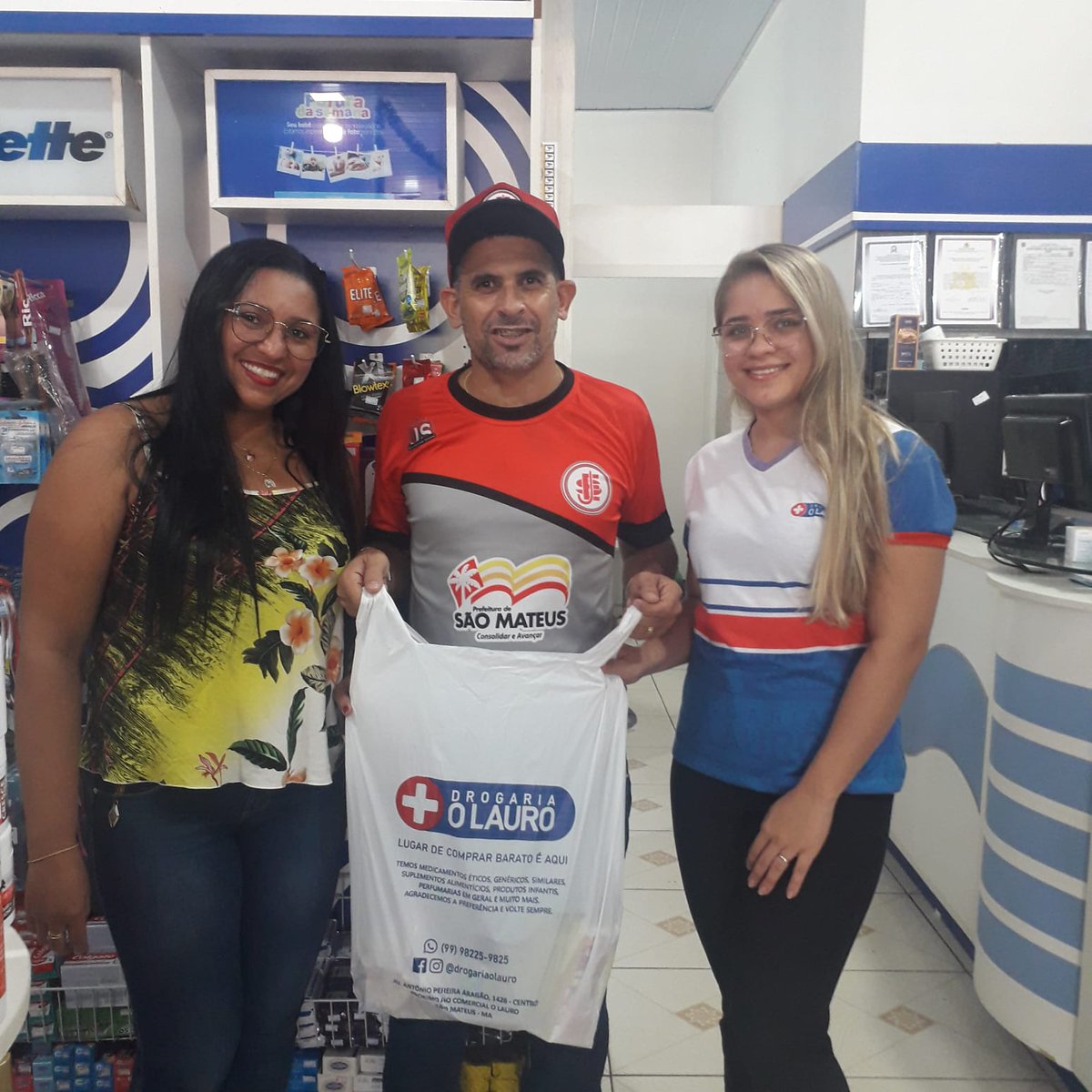 JuventudeSamas's tweet photo. A farmácia do Juventude Samas abastecida em nome da DROGARIA O LAURO , a número 1 de São Mateus e região.
#VemPraCima
.
.
#PraCimaSamas🔴⚪⚫ https://t.co/3sMgoMjwaS