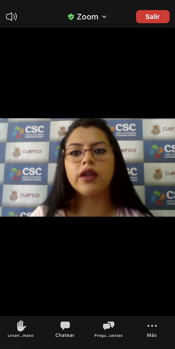 CSC_CUENCA's tweet photo. Llegamos a la Unidad Educativa Sudamericano con la campaña #NoEnciendasPeligro impulsada por el Alcalde @pedropalaciosu para precautelar la seguridad de los niños, niñas y adolescentes en las festividades de Navidad y Fin de Año, ante la manipulación de la pirotecnia. https://t.co/a68ZoGms6G
