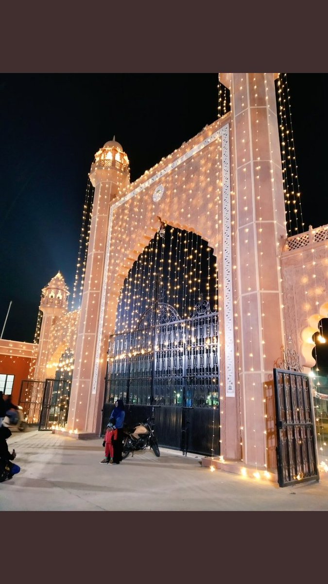namitasgh's tweet photo. Can't get enough of this picture.
#100yearsofamu #AMU #chaman
#amu https://t.co/fB2TO7rxzO