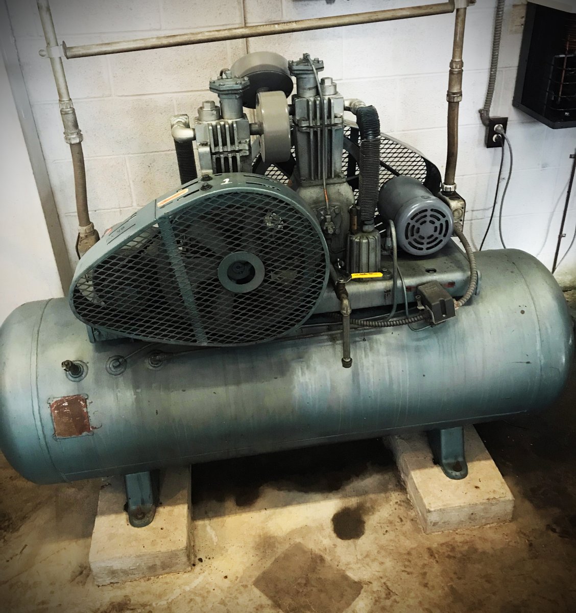C. H. Reed, Inc. (@chreedinc) on Twitter photo We've said it before, but when you come across air compressors like this (from 1969) still working in the field, it validates that <a href="/QuincyComp/">Quincy Compressor</a> is synonymous with longevity and dependability!
#compressedair #aircompressors #manufacturing #maintenance #solutions We've said it before, but when you come across air compressors like this (from 1969) still working in the field, it validates that <a href="/QuincyComp/">Quincy Compressor</a> is synonymous with longevity and dependability!
#compressedair #aircompressors #manufacturing #maintenance #solutions