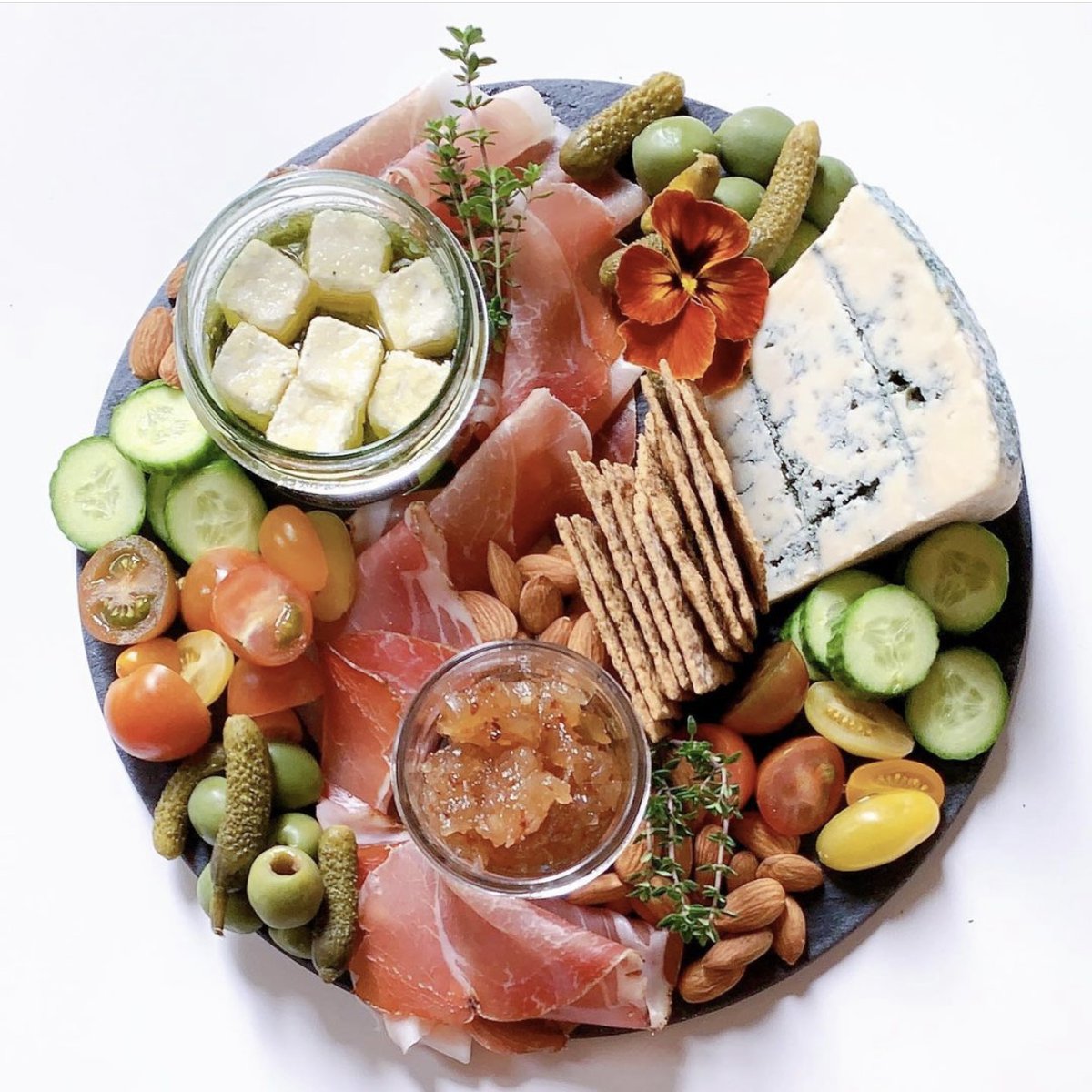 ThatCheesePlate's tweet photo. SWIPE TO BUILD ➡️ That “Savory Pairings” Plate. Ever try Roquefort paired with maple bacon jam, or black truffle marinated goat cheese with Italian speck? Talk about a party for your taste buds. #cheesebynumbers
https://t.co/9QBcEKqQjk https://t.co/26dxZH9CVP