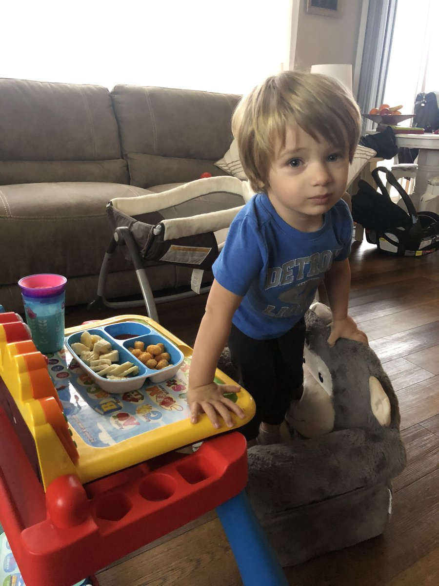 RachelMcCrary's tweet photo. My sweet kids! I love just spending my vacation being able to love them all day! 🥰 https://t.co/eHAYX7JXEh