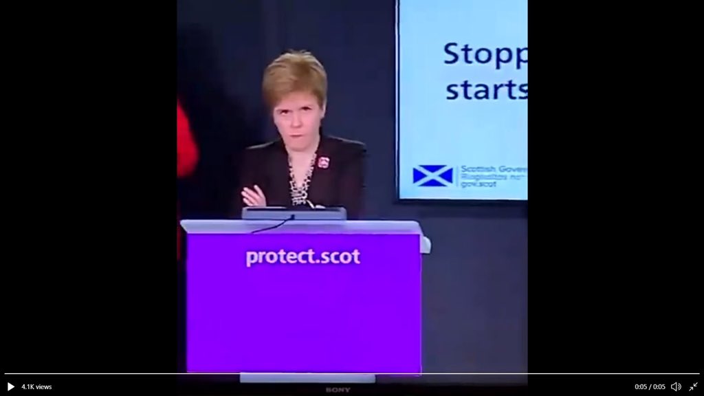 mik61scot's tweet photo. STURGEON BANS SANTA....!!??🙀😥😦
#Santagate https://t.co/NwnTX1a1Mk