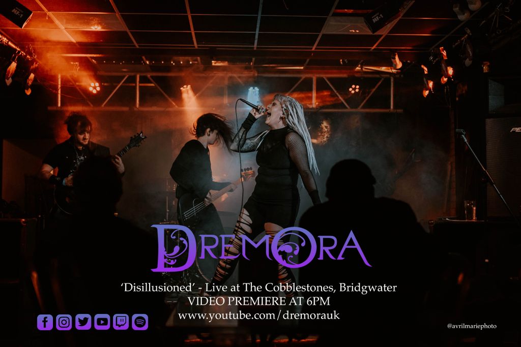 🌺💀 Disillusioned - Live @ The Cobblestones, Bridgwater 💀🌺
Video premiere at 6pm.
youtube.com/dremorauk
.
.
.
.
.
.
Photography by @avrilmariephoto
#dremora #dremorauk #newdremora #disillusioned #metal #metalcore #melodicmetal #symphonicmetal #ukmetal