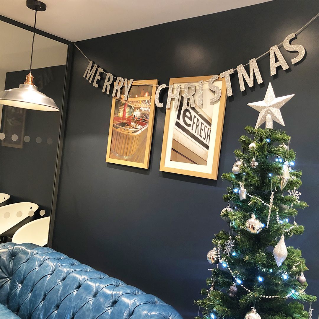 GIALtd100's tweet photo. Decorating our office for our final week of work before Christmas #BetterLateThanNever 
.
.
.
,
#discovergia #gia #teamgia #christmas #christmasdecorations #decorations #festive #festivefeeling #sparkle #merrychristmas #bunting #christmastree #interiordesign #architecture #york https://t.co/RvZqpLeroK