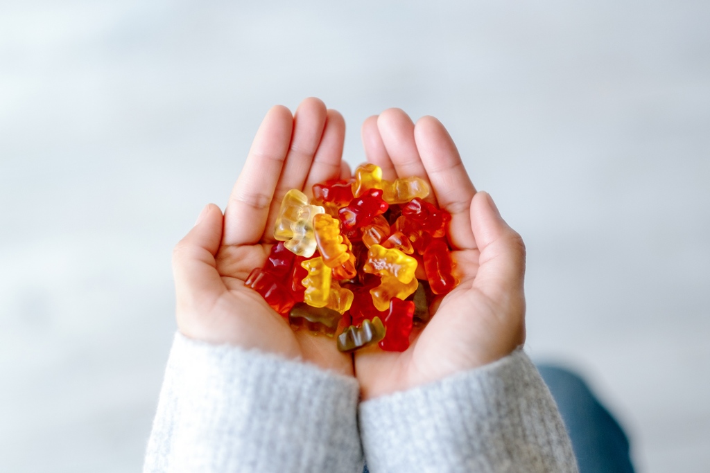 We know it can be hard to resist all those yummy treats during the holidays but it's important to keep an eye out to how much your child is consuming. Make sure they're still getting the right amount of fruits and vegetables to prevent constipation from happening!
