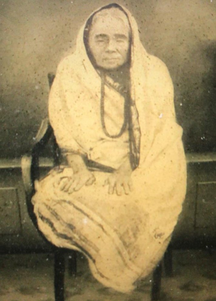 Dalibandhu Patnaik was army in- charge of the Hyderabad Nizam for Ganjam, while Jagannath Patnaik was an engineer in the British ruling India.Out Of the 11 sons of Jagannath Patnaik, Bijubabu's father, Shri Laxminarayan Pattanik was 5th one.3/n