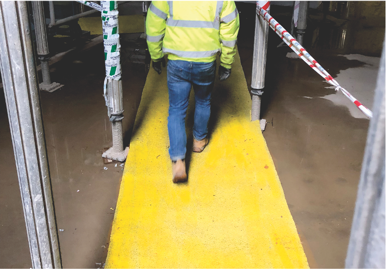 Vertemax_Inc's tweet photo. #SpaghettiMat - Providing zonal benefits to help #safely manage the #security and #wellbeing of your on-site personnel. Easy to install and clean this product safely designates colour coded work zones for the secure movement of operatives. https://t.co/PnwT6jklB6 #vertemax https://t.co/nh1w2tdso8