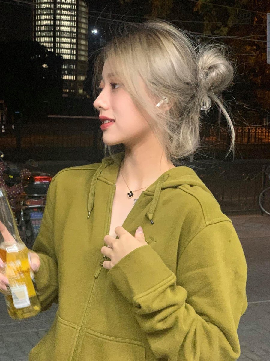 ไม่ใช่ใครก็ทำเป็นนะทรงนี้ ยากกว่าจัดเนี้ยบๆอีก