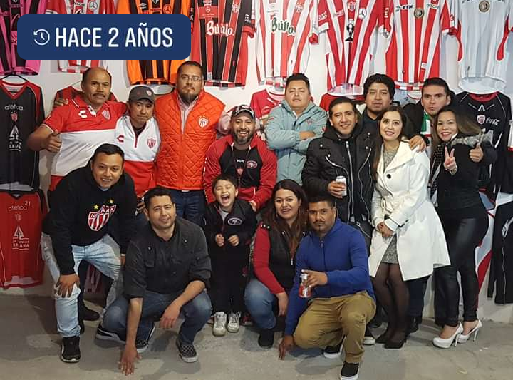 Najuito1's tweet photo. Tsssss que bien la pasamos ese día  @BlanchLady  @SanchezErick_ @mahielo  @CesarRayo20 @HEYDRICHOBED @LosRebellys , Aaron ,Adrián, don king, chato https://t.co/u4wevudn6E