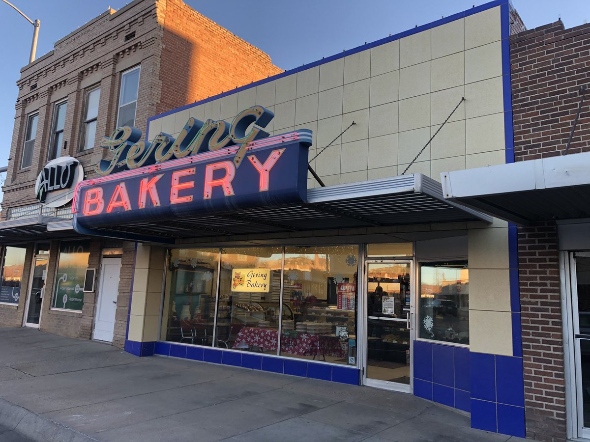 SFAgentJoeMejia's tweet photo. Supporting local small business and schools! #joemejjaagency #whoisyouragent #Gering #Scottsbluff #goodneighbor https://t.co/v7sKXItif0