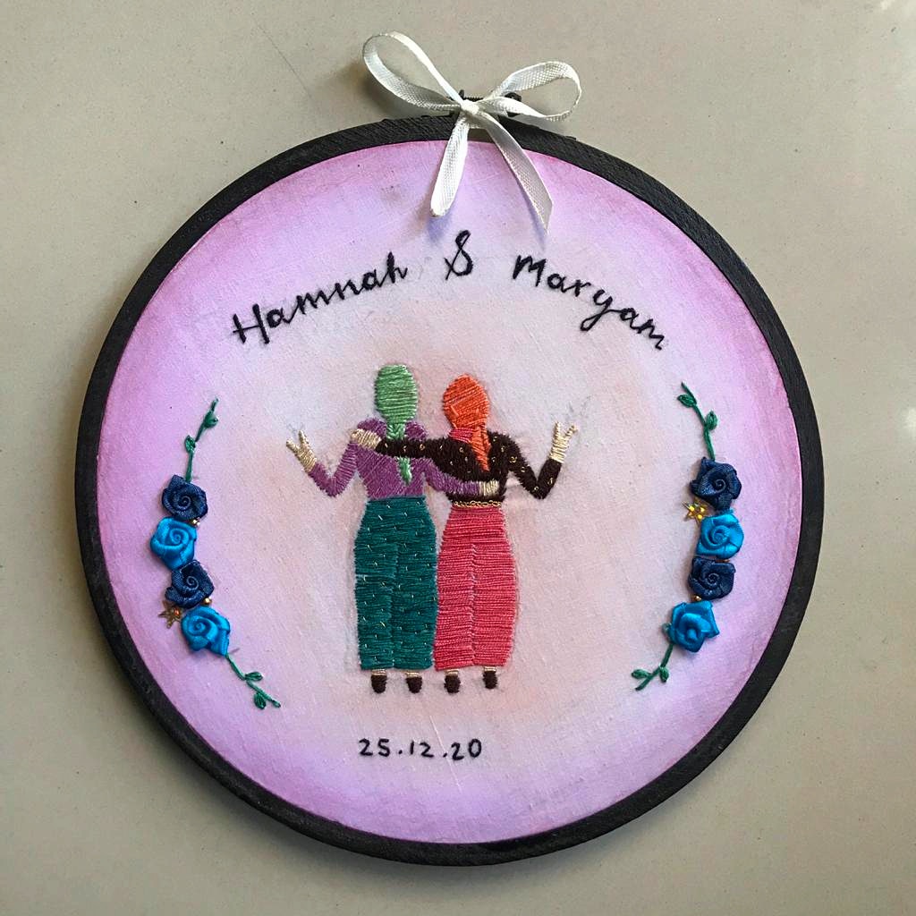 sadscientistt's tweet photo. Hi guys i made a new account (@a.stitchintime) on instagram for my embroidered hoops. Go follow and share and support a smol business 😤
https://t.co/gOVO6zTg38 https://t.co/KJFEngOq3f