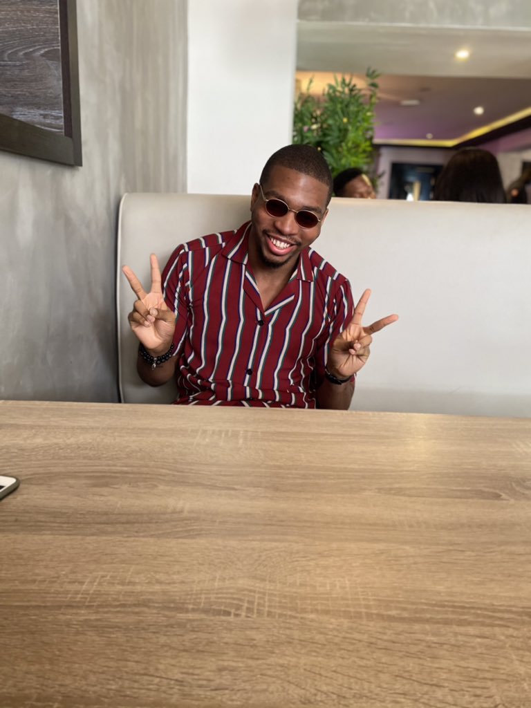 anyisilas's tweet photo. Smile, it’s your superpower 🍷🦸 https://t.co/dtksqMTB2c