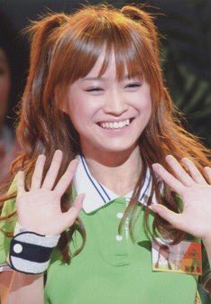 やーしん No Twitter 亀井絵里ちゃん 32歳の誕生日おめでとう お元気ですか 一杯笑顔でいられてますか 遠い彼方から 絵里が元気に幸せでいる事をずっと祈ってます 亀井絵里生誕祭 亀井絵里誕生祭