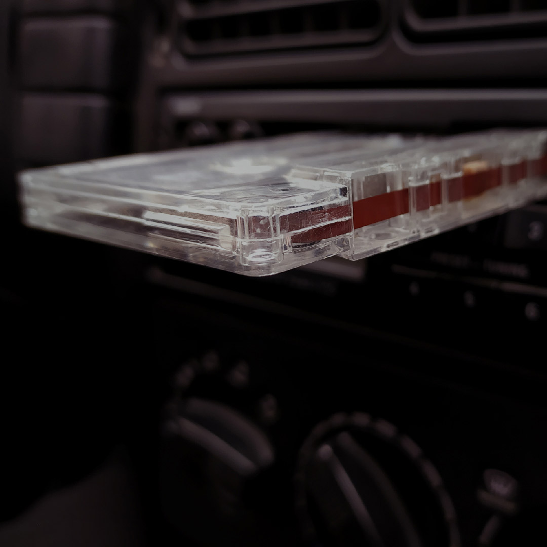 AutoProUAE's tweet photo. Do you know what year the last car with a cassette player was made in?

#AutoProUAE #Services #UAE #Dubai #Sharjah https://t.co/qvLtjl3eqr
