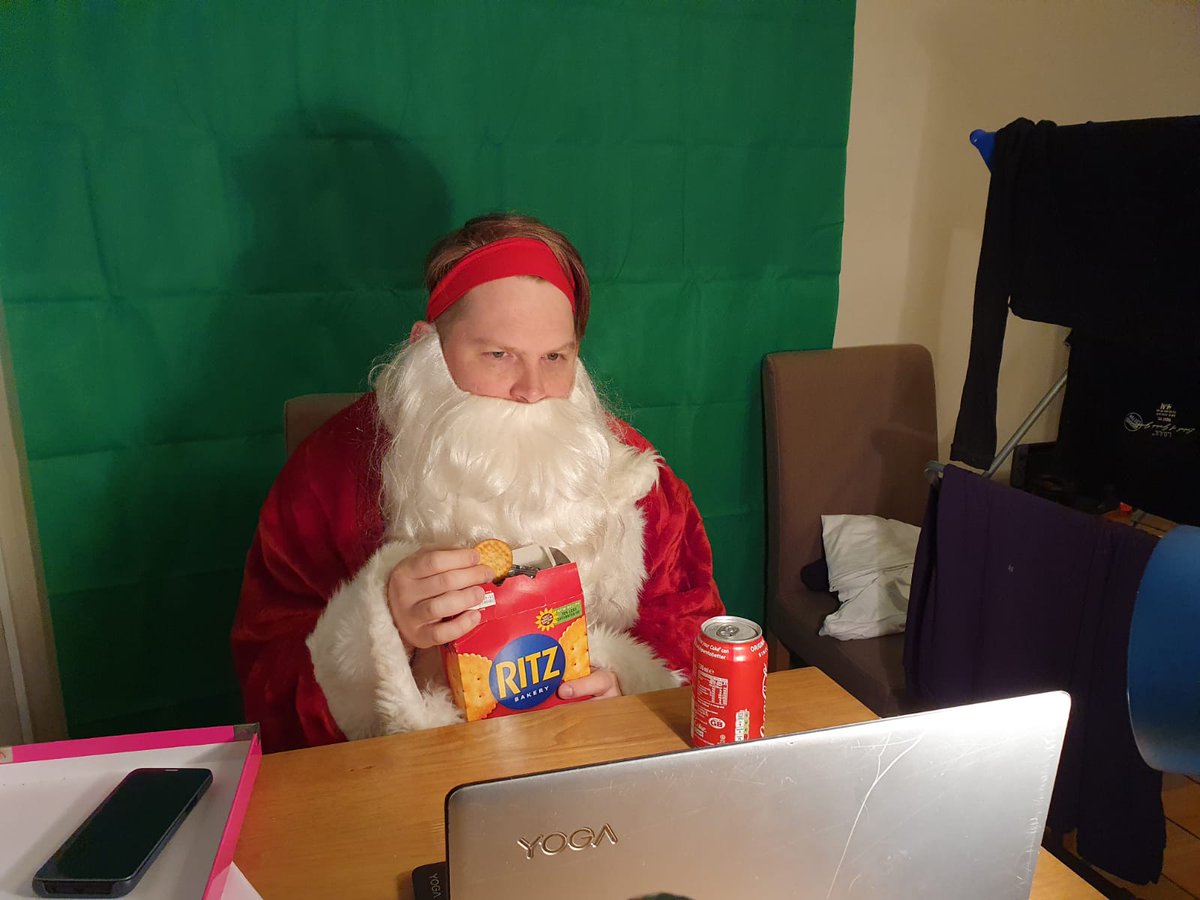 DamianCooper1's tweet photo. OMG guys feel #blessed and #Embarrassed to be part of 2020's #thehalf series. Here's a candid picture of me 30 minutes before becoming St Nicholas 🎅 Theatre is my way of giving hope in this tough year and its humbling to be included. #actorslife #zoomtheatre #blesd #hungry https://t.co/JV78LT7EG2