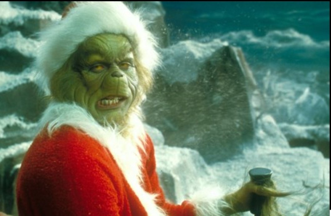 soycamarero's tweet photo. El Grinch no odiaba la Navidad, odiaba a la gente, lo cual sinceramente desde que trabajo de cara al público, lo veo más que razonable y lo entiendo: https://t.co/kUawzCTwSI