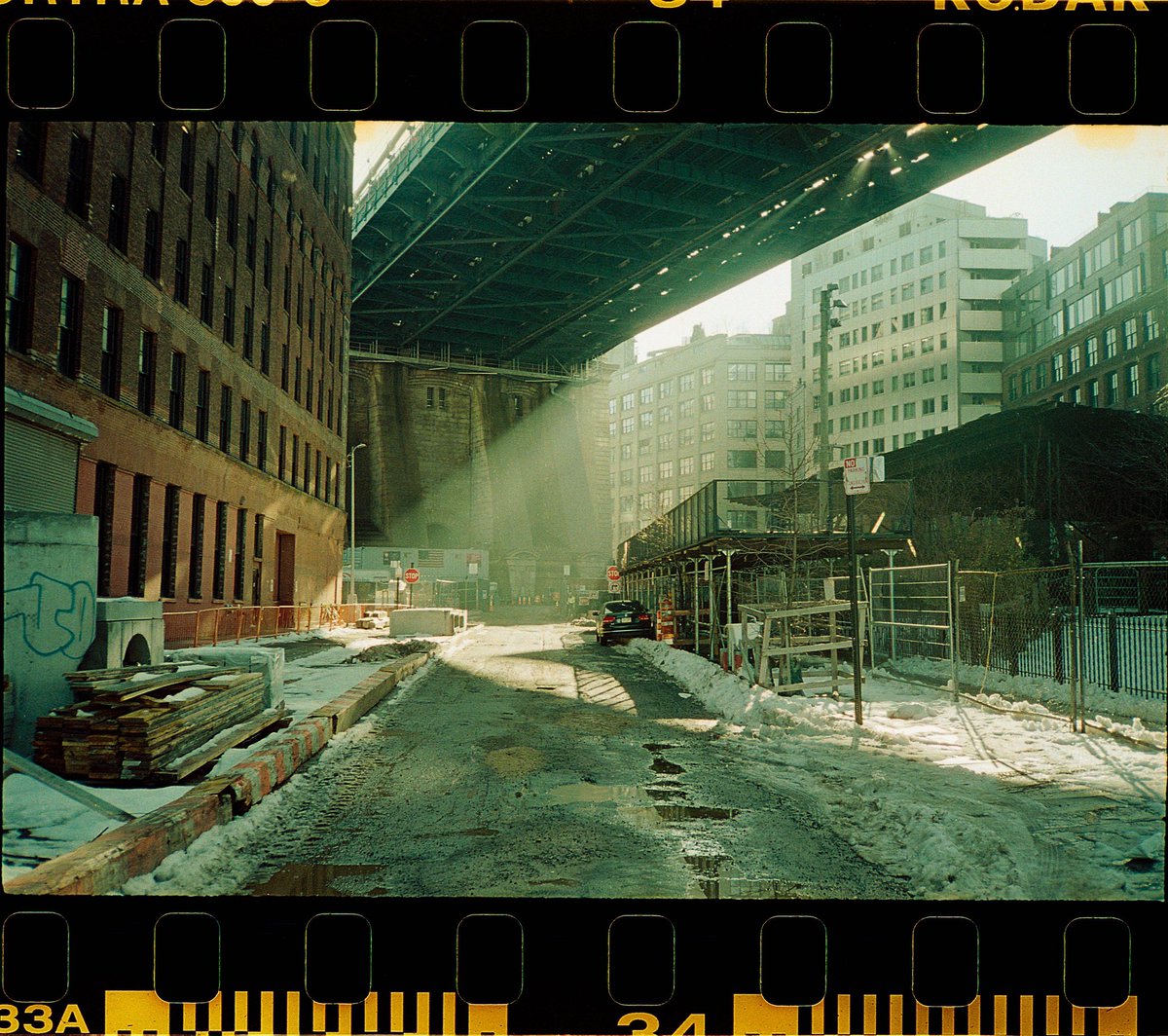 WhatJuSee's tweet photo. Heres some photos from yesterdays stroll (A Thread) #35mm https://t.co/QNvuR36T8r