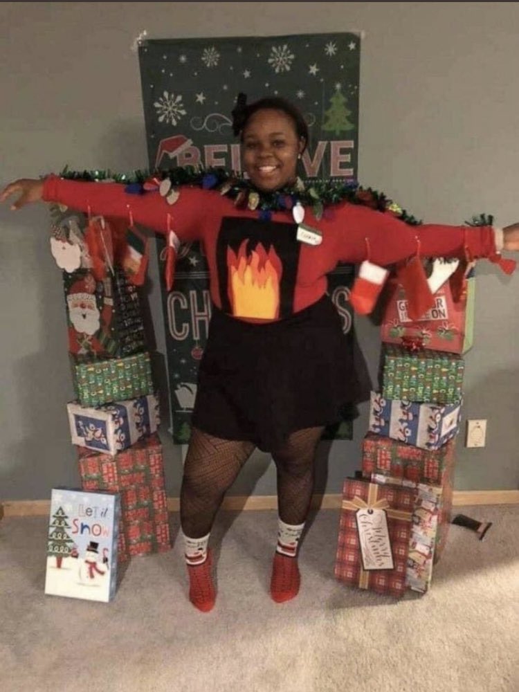 d_john06's tweet image. 🎵 All I want for Christmas is...Justice for Breonna Taylor! 🎵✊🏾