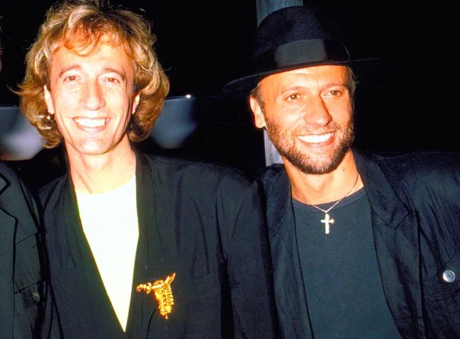 Happy birthday maurice and robin gibb!! 