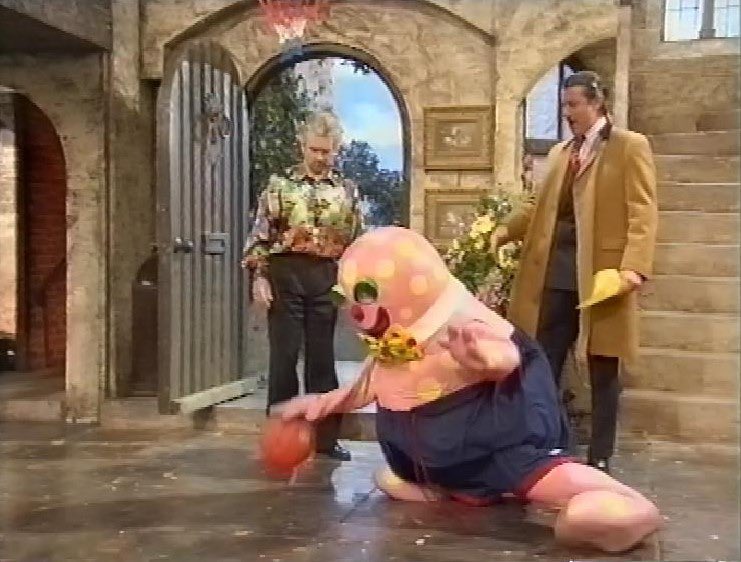 Happy birthday to you,wherever you are,Noel Edmonds! What memories!  