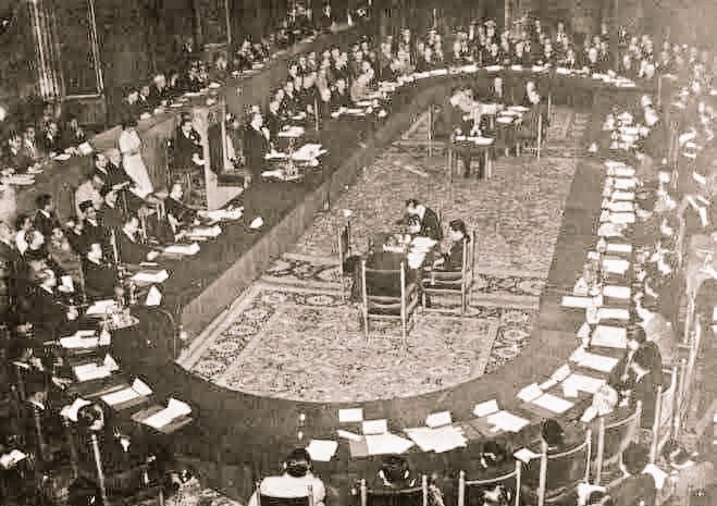 In 1931, the Maharaja of Paralakhemundi attended roundtable conference for separate odisha formation, in London. Lakshmi Narayan patnaik and SN Rajaguru prepared the documents of roundtable for honorable MaharajaOn March 25-31, 1938, Mahatma Gandhi6/n