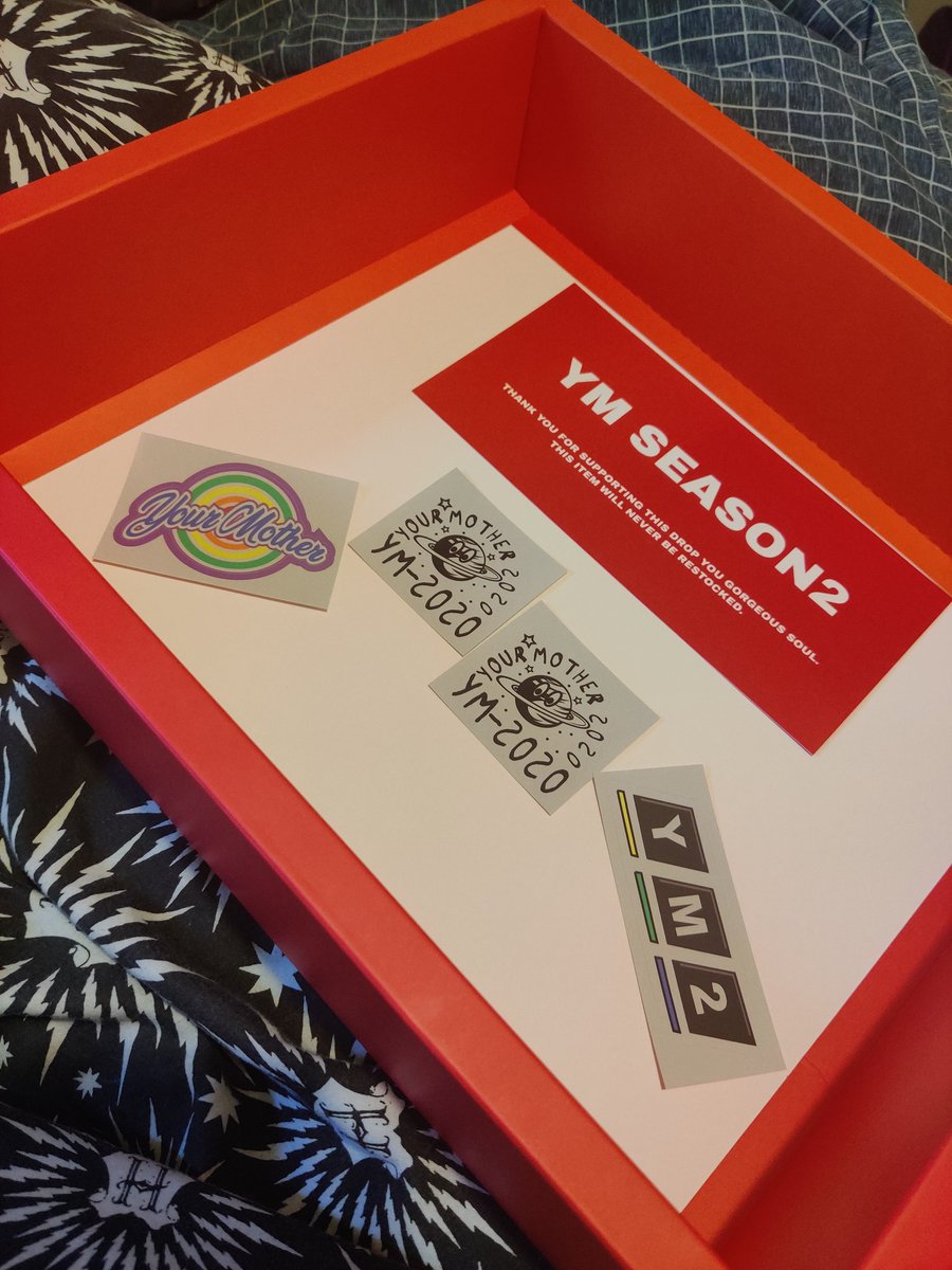LUCYFER_236's tweet photo. Despite being in #tier4 I got some good news:
my @willne #yms2 hoodie arrived and I wanted to recreate the photoshoot but Sunny (my dog) wanted attention so I got this instead 😂😂 however the stickers are sick and already on my laptop https://t.co/LPLvLJSopx