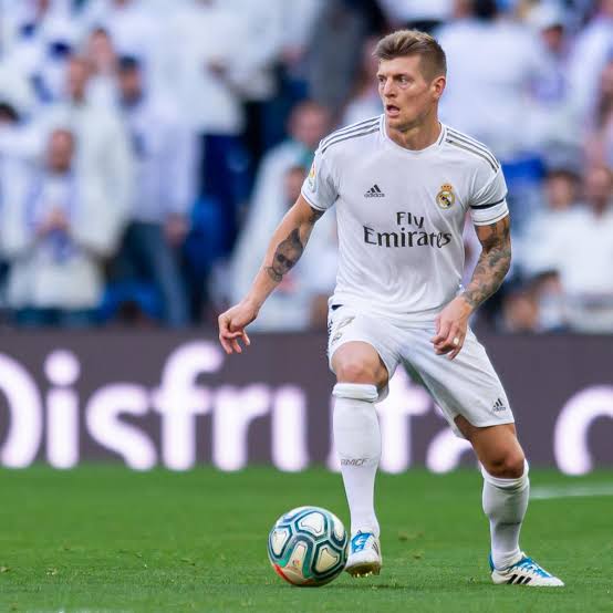 Toni Kroos' passing range is so good that it's often said, it doesn't matter where you are, Toni Kroos could find you with a pass. Though Toni Kroos has been so far selected for the 'Team of The Year' thrice, he often doesn't get the appreciation he deserves.